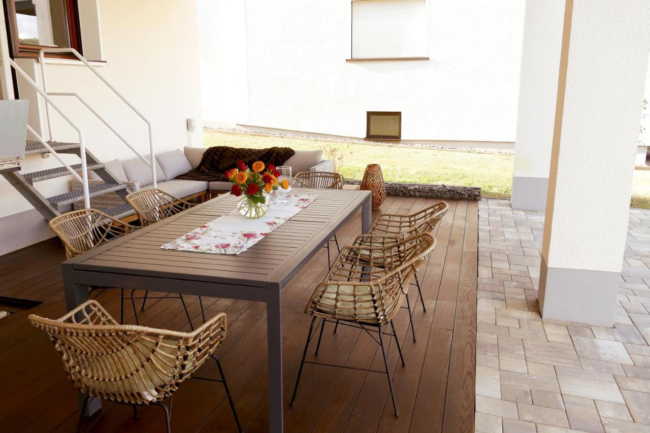 Momberg-Lodge Oberthal Екстер'єр фото